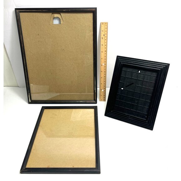Vintage Black Wooden Picture Frame Set Of 2 W/ Glass Cover 8"x10" & 5"x7" - Picture 1 of 9